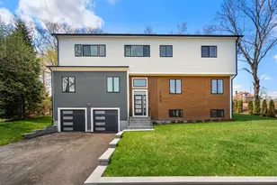100 Woodbine Cir, Needham, MA 02494 - Photo 32
