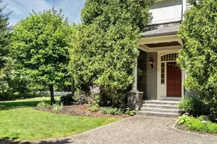 2 Stonegate Ln, Dover, MA 02030 - Photo 2