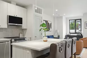 34 Oak St, Boston, MA 02136 - Photo 8