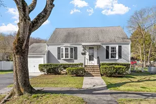 44 Dexter St, Peabody, MA 01960 - Photo 2