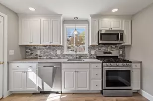 44 Dexter St, Peabody, MA 01960 - Photo 12