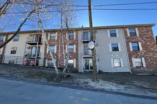 10 Hemans St, Worcester, MA 01605 - Photo 4