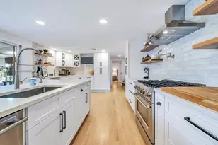 229 S Sea Ave, Yarmouth, MA 02673 - Photo 8