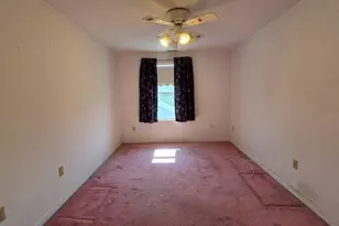 204 Treasure Island Rd, Webster, MA 01570 - Photo 14