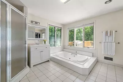 100 Albion Rd, Wellesley, MA 02481 - Photo 18