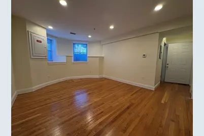 1801 Beacon St #1, Brookline, MA 02446 - Photo 8