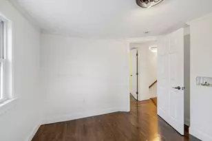 9 Glen Ave, Burlington, MA 01803 - Photo 12