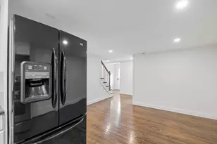 9 Glen Ave, Burlington, MA 01803 - Photo 4