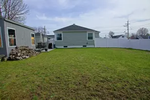 108 Caswell St, New Bedford, MA 02745 - Photo 10