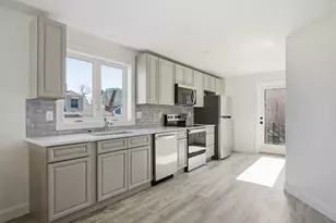 23 Blake St, Revere, MA 02151 - Photo 2