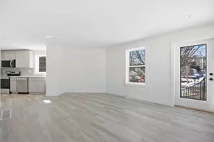 23 Blake St, Revere, MA 02151 - Photo 4