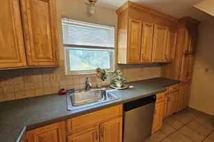 91 Irving St, Watertown, MA 02472 - Photo 10
