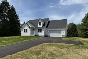 64 East St, Northfield, MA 01360 - Photo 2