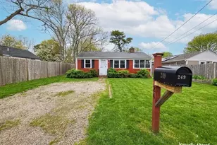 249 Winslow Gray Rd, Yarmouth, MA 02673 - Photo 1