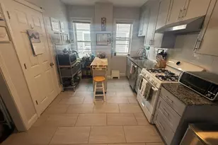29 Waverly St, Boston, MA 02135 - Photo 2