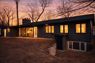 105 Overlook Dr, Springfield, MA 01118 - Photo 2