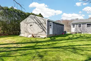 51 Holly Ln, Westport, MA 02790 - Photo 18