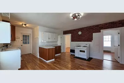 41 Orient St #2, Worcester, MA 01604 - Photo 8