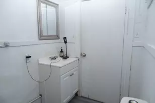 174 North St, Mattapoisett, MA 02739 - Photo 2