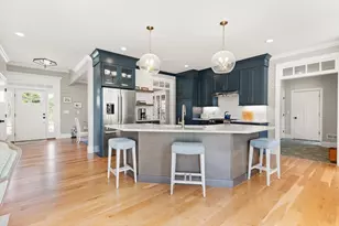 300 Lafayette Ave, Wrentham, MA 02093 - Photo 8