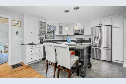 134 School St, Barnstable, MA 02635 - Photo 8