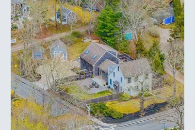 134 School St, Barnstable, MA 02635 - Photo 2