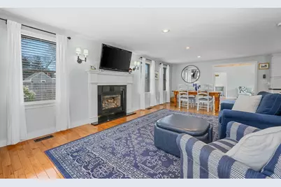 134 School St, Barnstable, MA 02635 - Photo 4