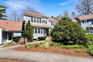 27 Heritage Dr, Northbridge, MA 01588 - Photo 4
