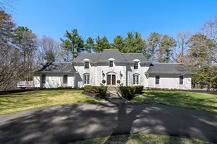 286 Mayflower Cir, Hanover, MA 02339 - Photo 1