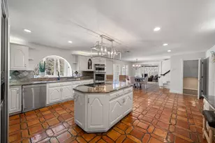 286 Mayflower Cir, Hanover, MA 02339 - Photo 8
