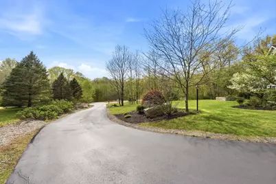 76 Old Farm Rd, Douglas, MA 01516 - Photo 8