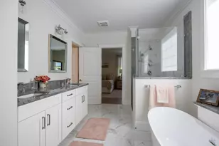36 Crestwood Cir, Rochester, MA 02770 - Photo 2