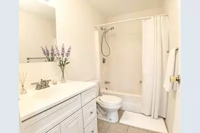 12 Mount Vernon St #25, Melrose, MA 02176 - Photo 14
