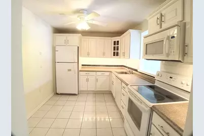 12 Mount Vernon St #25, Melrose, MA 02176 - Photo 8