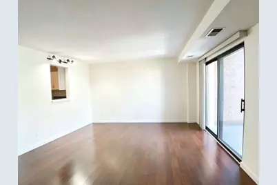 12 Mount Vernon St #25, Melrose, MA 02176 - Photo 2