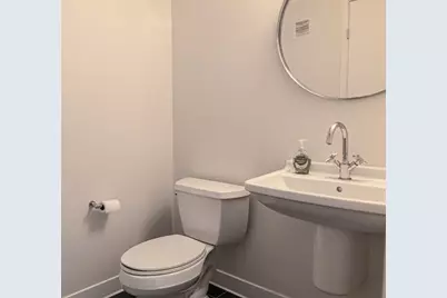 1 Earhart St #527, Cambridge, MA 02141 - Photo 10