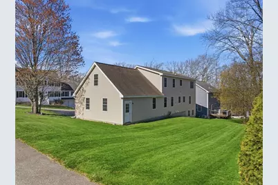 19 Brendan Rd, Clinton, MA 01510 - Photo 2