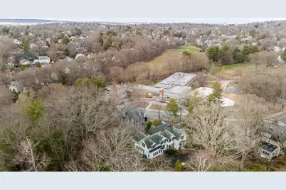 140 Pleasant St, Newton, MA 02459 - Photo 8