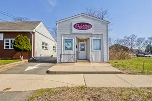 129 Church St, Chicopee, MA 01020 - Photo 1