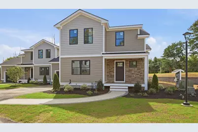 139 Essex Street #139, Middleton, MA 01949 - Photo 2