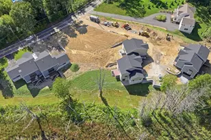 137 Essex St, Middleton, MA 01949 - Photo 2