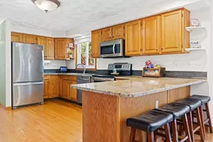 113 Slater St, Attleboro, MA 02703 - Photo 2
