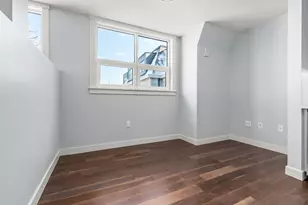 136 Babcock St, Brookline, MA 02446 - Photo 4