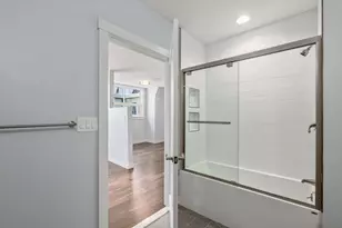 136 Babcock St, Brookline, MA 02446 - Photo 6