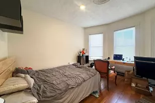 146 Webster Ave, Cambridge, MA 02141 - Photo 4