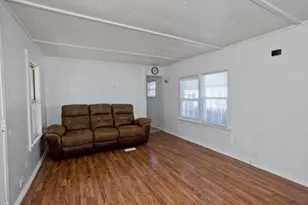 38 Klondike Ave, Westfield, MA 01085 - Photo 8