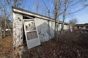 44 13th St, Wareham, MA 02532 - Photo 2