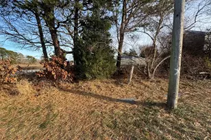 29 Camp St, Wareham, MA 02571 - Photo 2