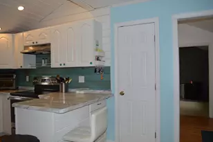 17 Bungalow Ln, Wareham, MA 02532 - Photo 16