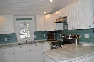 17 Bungalow Ln, Wareham, MA 02532 - Photo 12